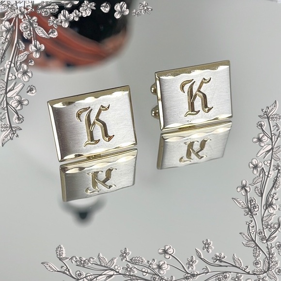 💕Beautiful Beveled Two Tone Monogram K Vintage Cufflinks💕 - Picture 1 of 8